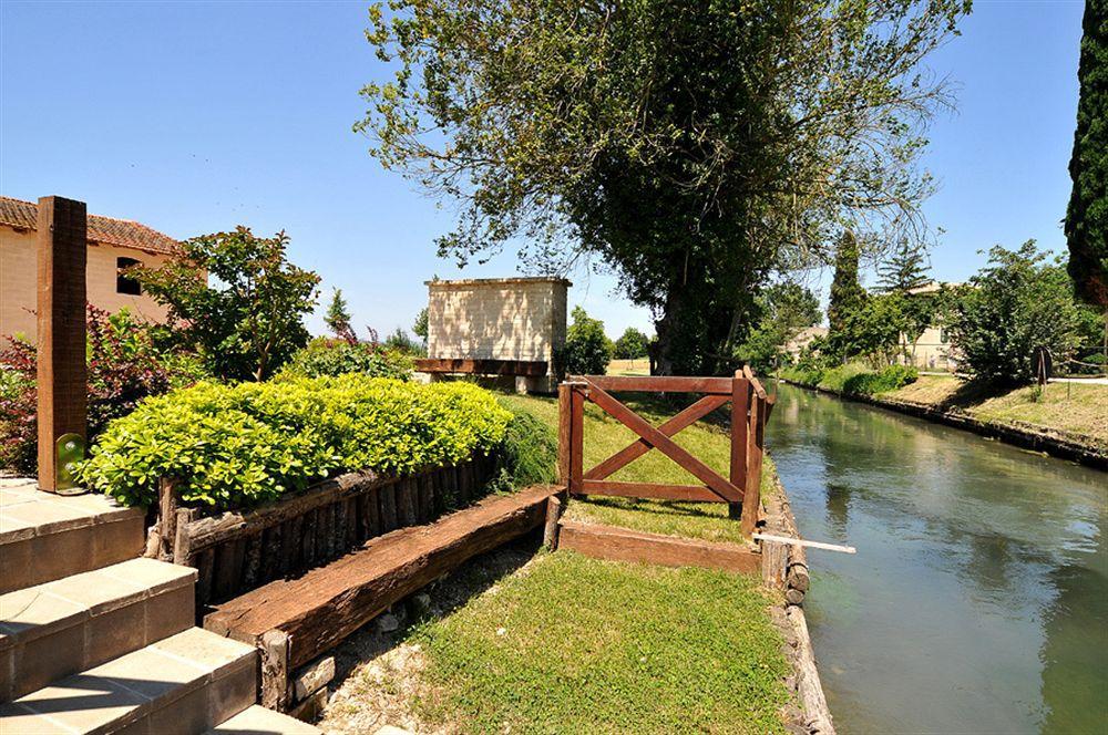 تريفي Country House Casco Dell'Acqua المظهر الخارجي الصورة