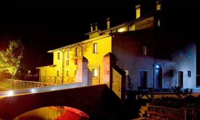 تريفي Country House Casco Dell'Acqua المظهر الخارجي الصورة