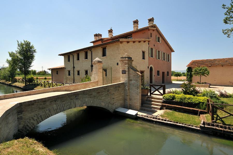 تريفي Country House Casco Dell'Acqua المظهر الخارجي الصورة